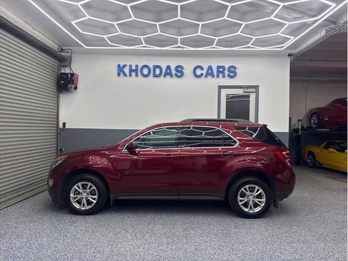 Used 2017 Chevrolet Equinox LT w/ Convenience Package FWD image 1