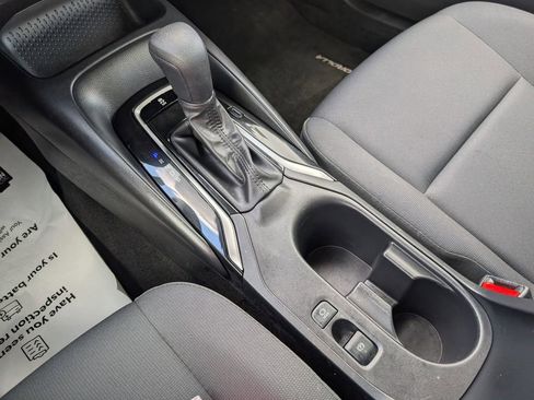 Used 2023 Toyota Corolla LE image 17