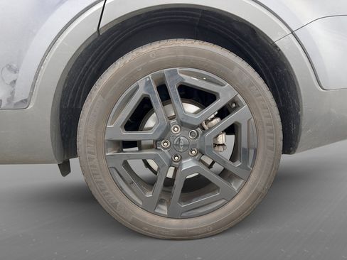 Used 2025 Kia Telluride EX X-Line AWD/4WD image 13