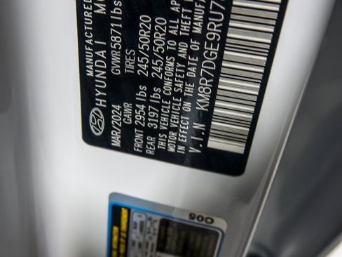 Used 2024 Hyundai Palisade Calligraphy image 40