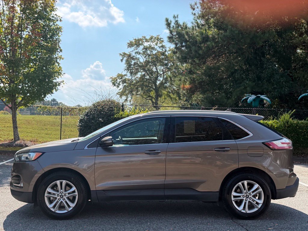 Used 2019 Ford Edge SEL FWD image 2