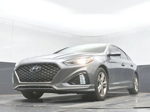 Used 2018 Hyundai Sonata Sport w/ Tech Package 05 FWD image 33