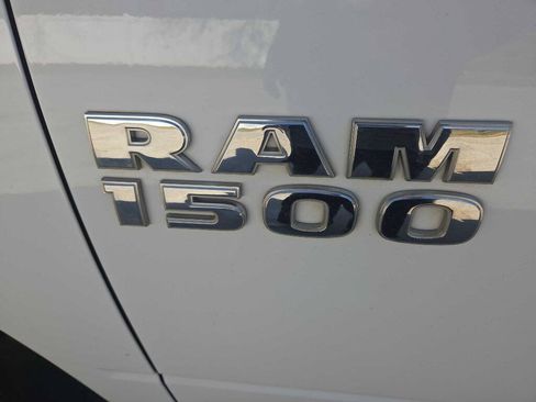 Used 2018 RAM 1500 Express RWD image 12