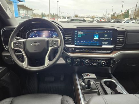 Used 2024 Chevrolet Silverado 1500 LT Trail Boss w/ Convenience Package II image 28