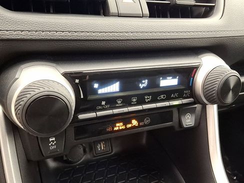 Certified 2025 Toyota RAV4 LE image 19