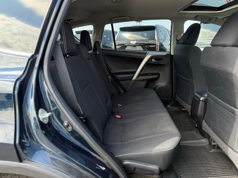 Used 2017 Toyota RAV4 XLE AWD/4WD image 17