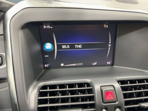 Used 2017 Volvo XC60 T6 R-Design w/ Protection Package image 23