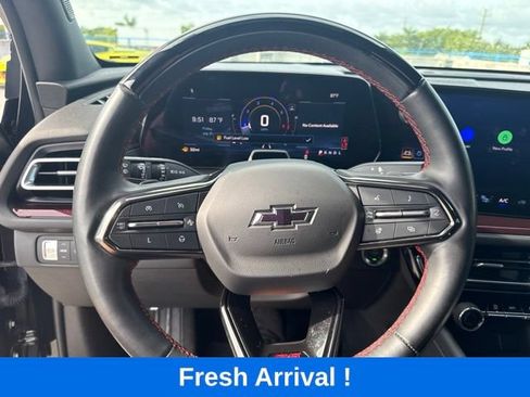 Used 2024 Chevrolet Traverse RS FWD image 7