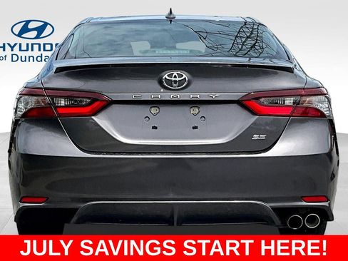 Used 2022 Toyota Camry SE FWD image 5