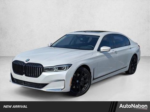 Used 2020 BMW 740i w/ Premium Package image 1