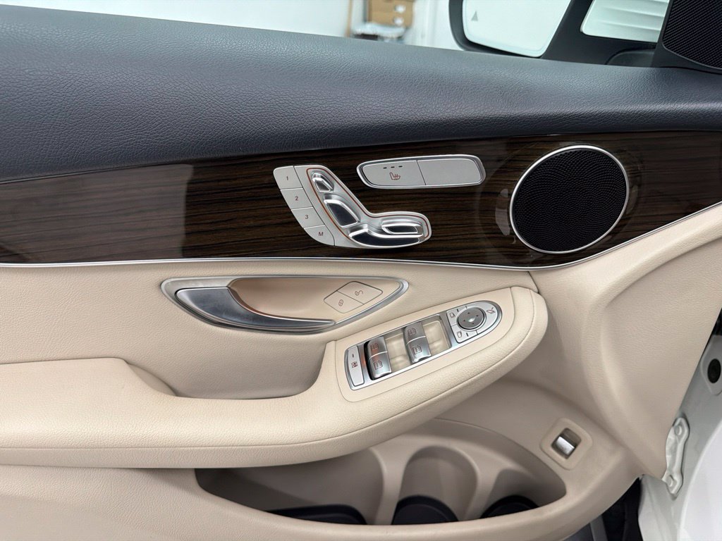 Certified 2019 Mercedes-Benz GLC 300 4MATIC image 20