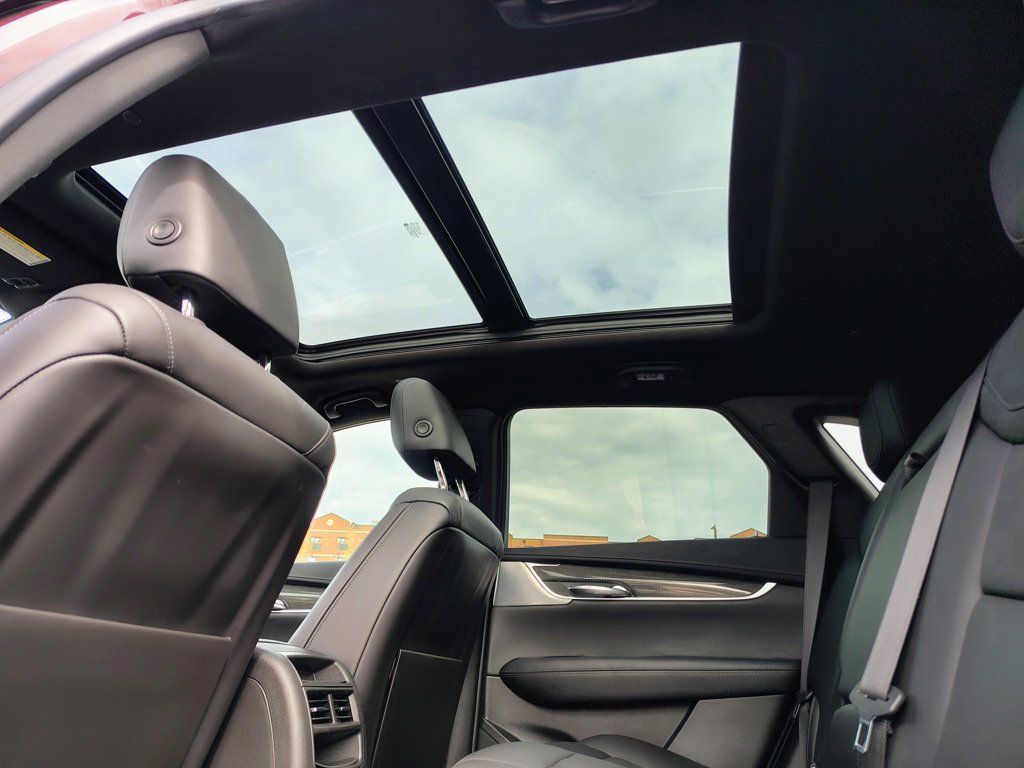 Used 2023 Cadillac XT5 Sportv AWD/4WD image 35
