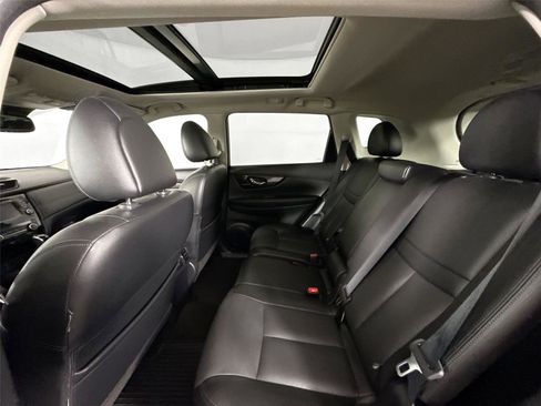 Used 2017 Nissan Rogue SL w/ SL Premium Package image 33