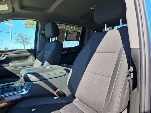 Certified 2022 Chevrolet Silverado 1500 LT Trail Boss w/ Convenience Package II image 13