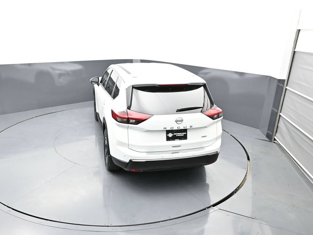 Certified 2026 Nissan Rogue SV AWD/4WD image 36