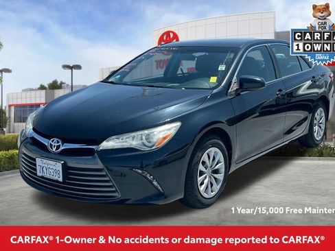 Used 2015 Toyota Camry LE FWD image 2