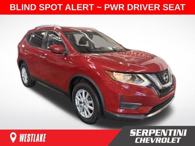 Used 2017 Nissan Rogue SV AWD/4WD image 1