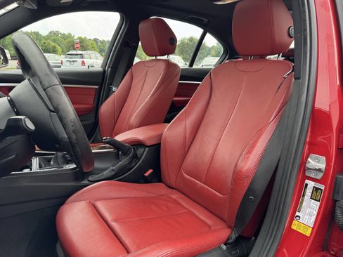Used 2018 BMW 330i Sedan w/ Premium Package RWD image 9