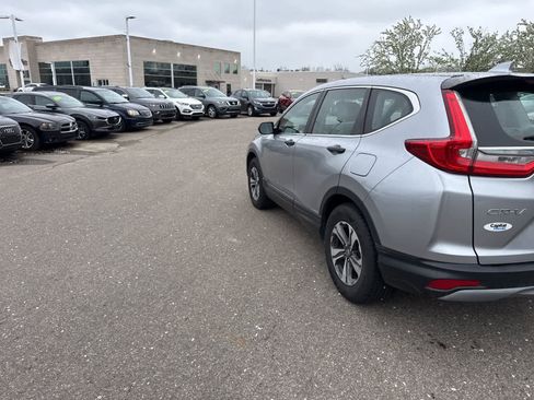 Used 2018 Honda CR-V LX image 6