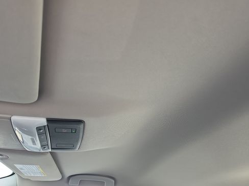 Used 2024 Nissan Altima 2.5 SV FWD image 30