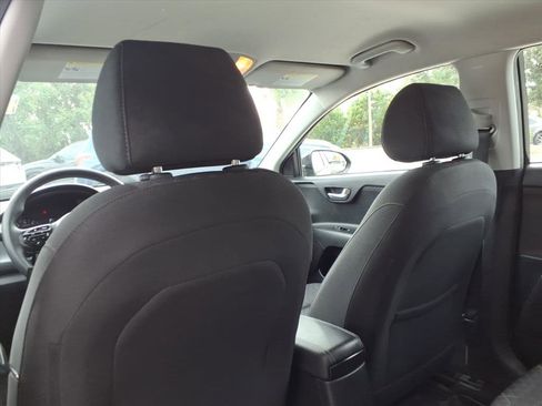 Used 2022 Kia Rio S image 19