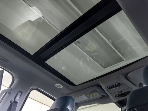 Used 2023 Ford F250 Limited w/ FX4 Off-Road Package image 23