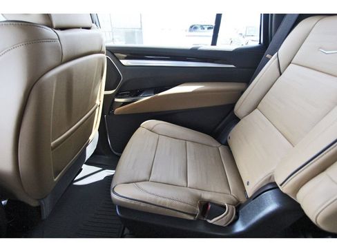 New 2026 Cadillac Escalade Luxury w/ Touring Package AWD/4WD image 12