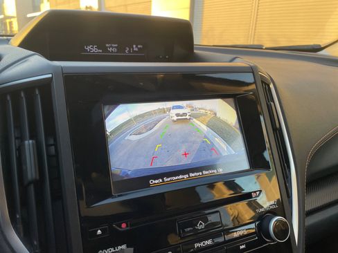 Used 2021 Subaru Crosstrek 2.0i Premium image 21