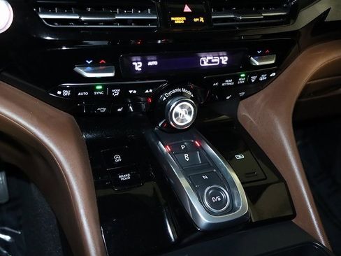 Certified 2025 Acura MDX w/ Technology Package image 22