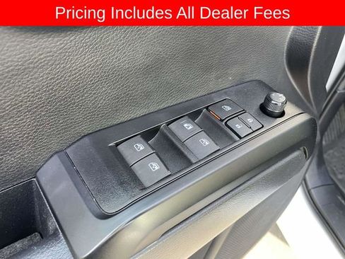 Used 2023 Toyota Tacoma SR AWD/4WD image 18