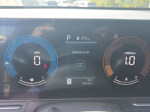 Used 2025 Hyundai Kona SEL AWD/4WD image 10
