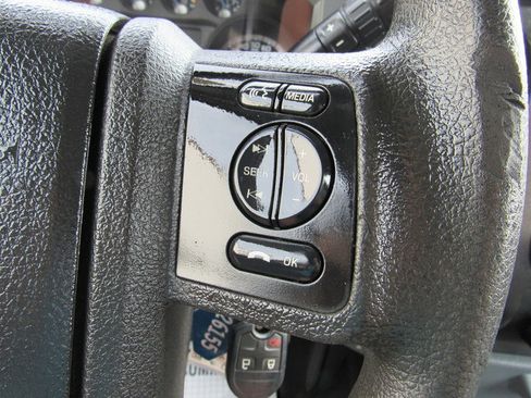 Used 2016 Ford F550 2WD Regular Cab Super Duty image 40