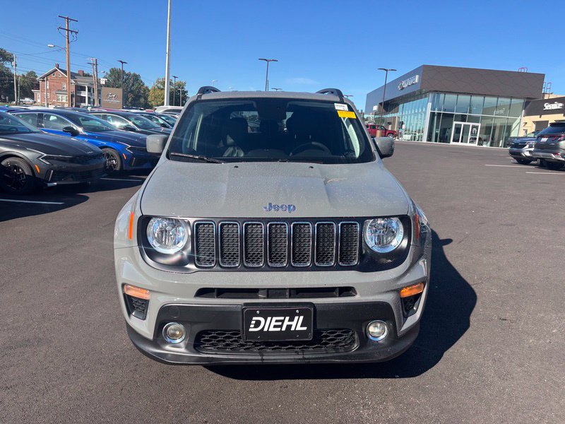 Used 2020 Jeep Renegade Latitude w/ Popular Equipment Group AWD/4WD image 2