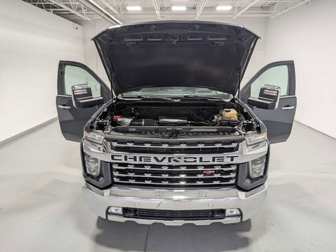 Used 2020 Chevrolet Silverado 2500 LTZ w/ LTZ Premium Package AWD/4WD image 13