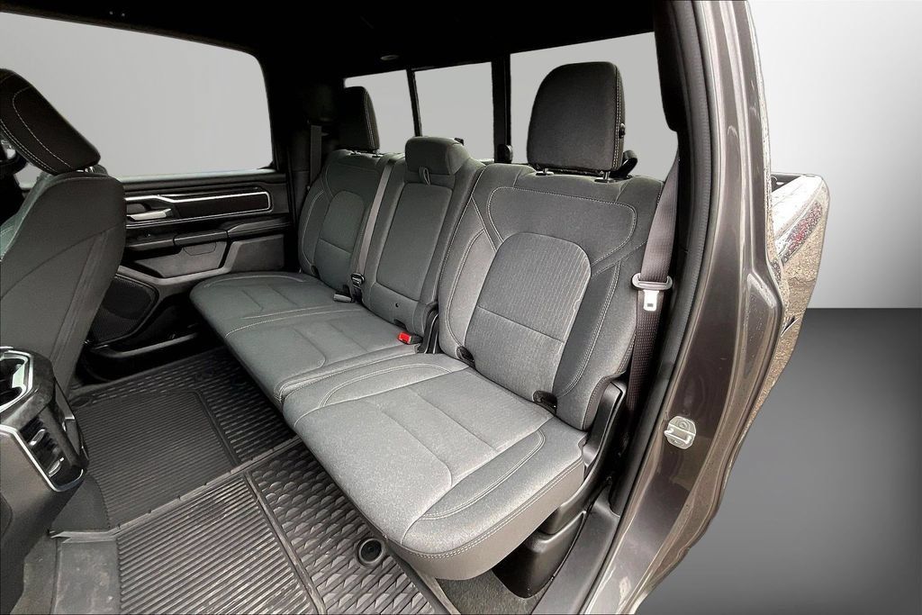 Used 2024 RAM 1500 Big Horn AWD/4WD image 23