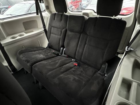 Used 2017 Dodge Grand Caravan SE w/ Power Window Group FWD image 22