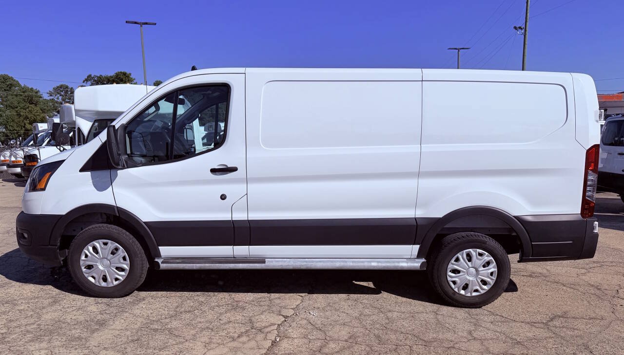 Used 2025 Ford Transit 250 Low Roof w/ Exterior Upgrade Package RWD image 4