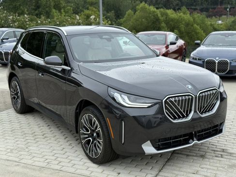 New 2025 BMW X3 xDrive30i w/ Convenience Package image 8