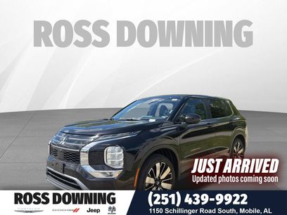 Used 2025 Mitsubishi Outlander SE