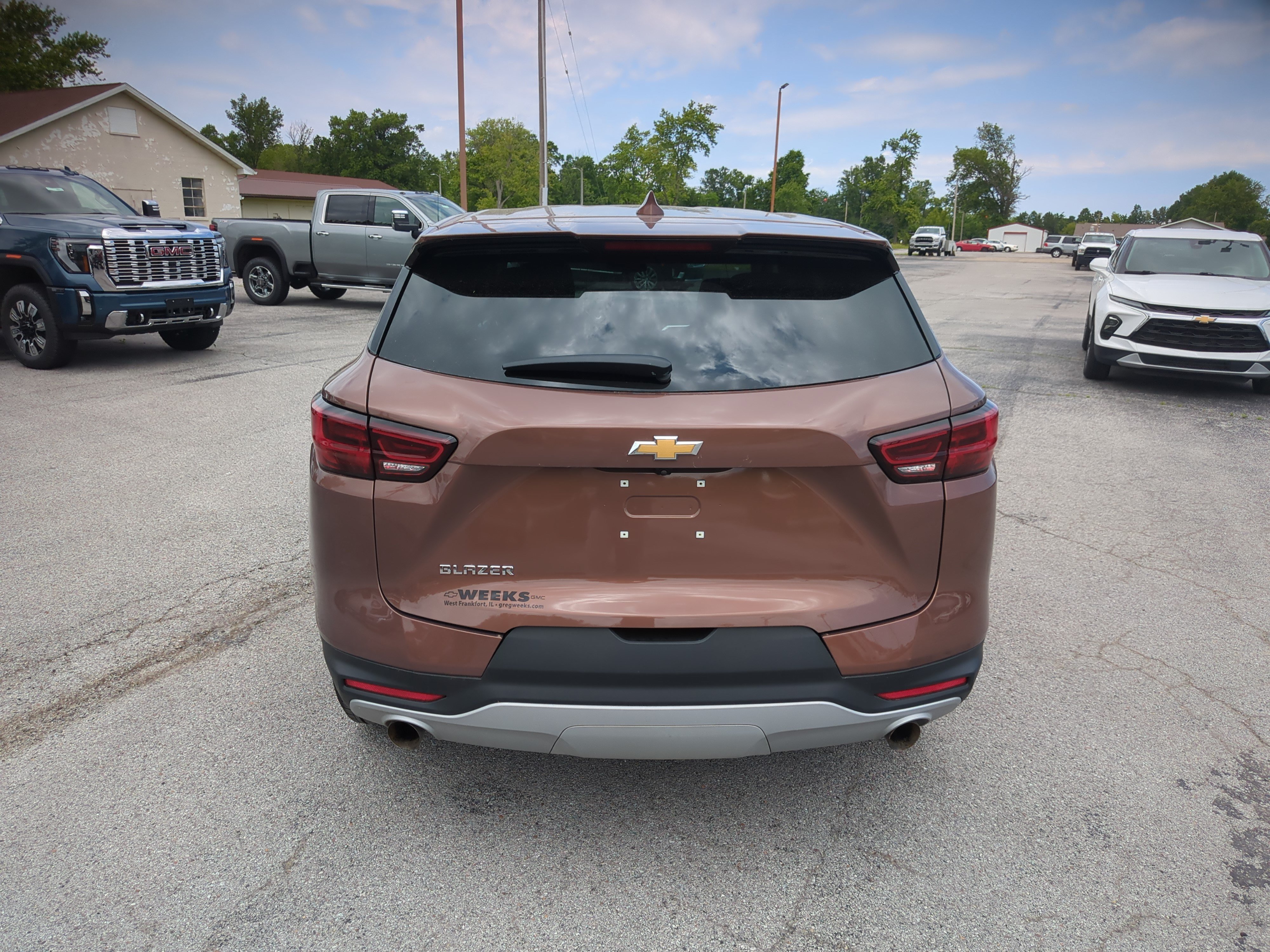 Used 2023 Chevrolet Blazer LT w/ Driver Confidence Package FWD image 3