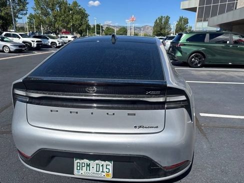 Used 2023 Toyota Prius Prime Premium FWD image 10