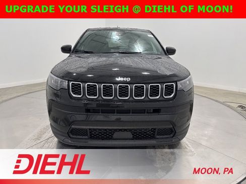 New 2025 Jeep Compass Sport image 2