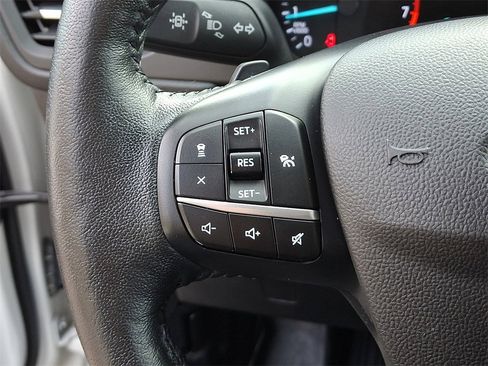 Certified 2020 Ford Escape SEL image 22