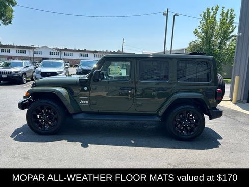 Used 2024 Jeep Wrangler Unlimited Sahara w/ Technology Group AWD/4WD image 8
