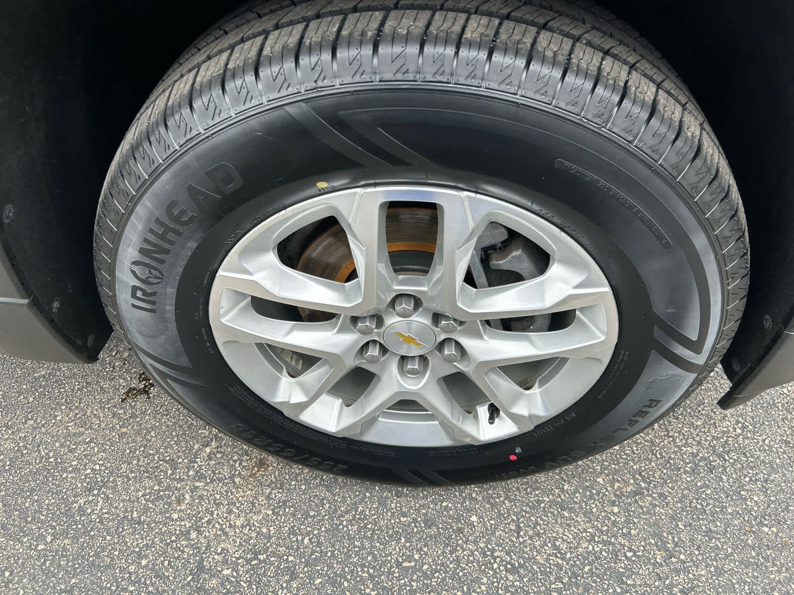 Used 2018 Chevrolet Traverse LT FWD image 9