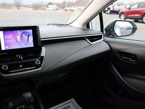 Used 2024 Toyota Corolla LE image 24