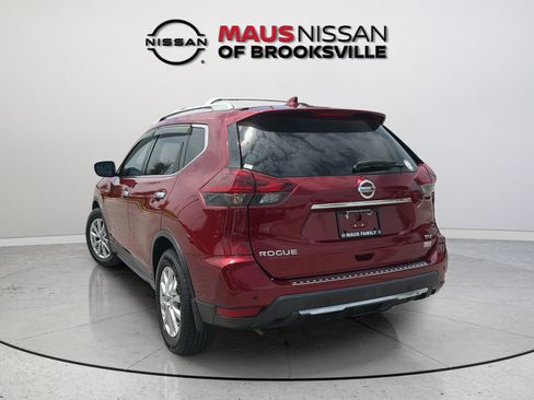 Used 2019 Nissan Rogue SV FWD image 8