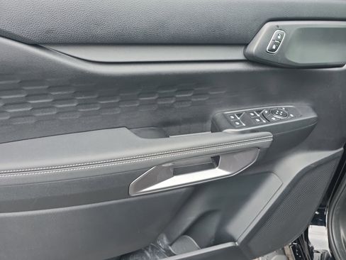 Used 2024 Ford Ranger XLT w/ Trailer Tow Package image 16