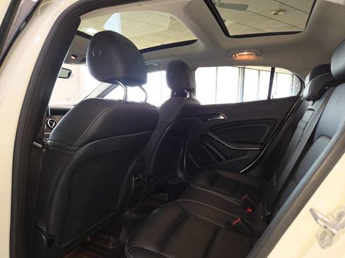 Used 2015 Mercedes-Benz GLA 250 4MATIC image 22