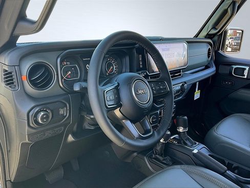New 2025 Jeep Gladiator Mojave w/ Convenience Group image 6